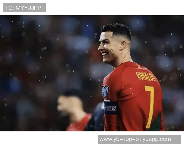 C罗分享回归葡萄牙国家队的帅气照片墨镜加持魅力十足 C罗分享回归葡萄牙国家队的帅气照片墨镜加持魅力十足